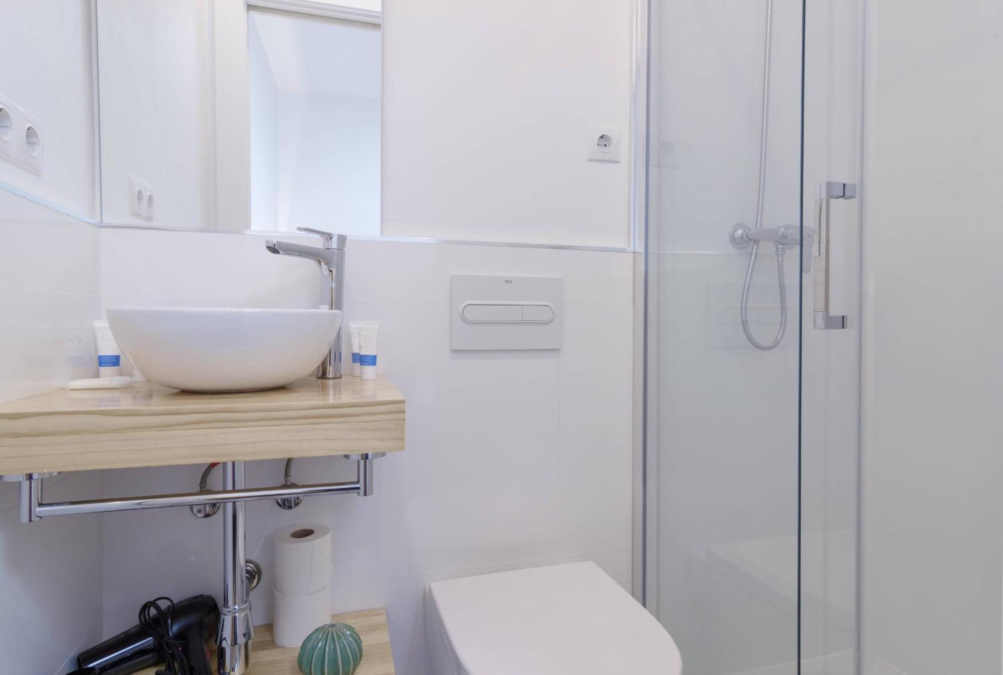 Апартаменти Ola Living Camp Nou Л'Успіталет-да-Любрагат Екстер'єр фото