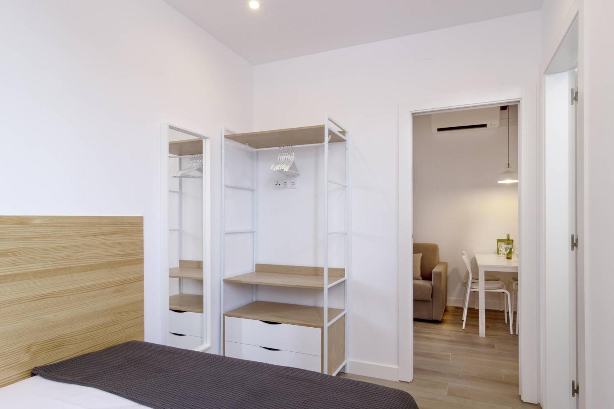 Апартаменти Ola Living Camp Nou Л'Успіталет-да-Любрагат Екстер'єр фото