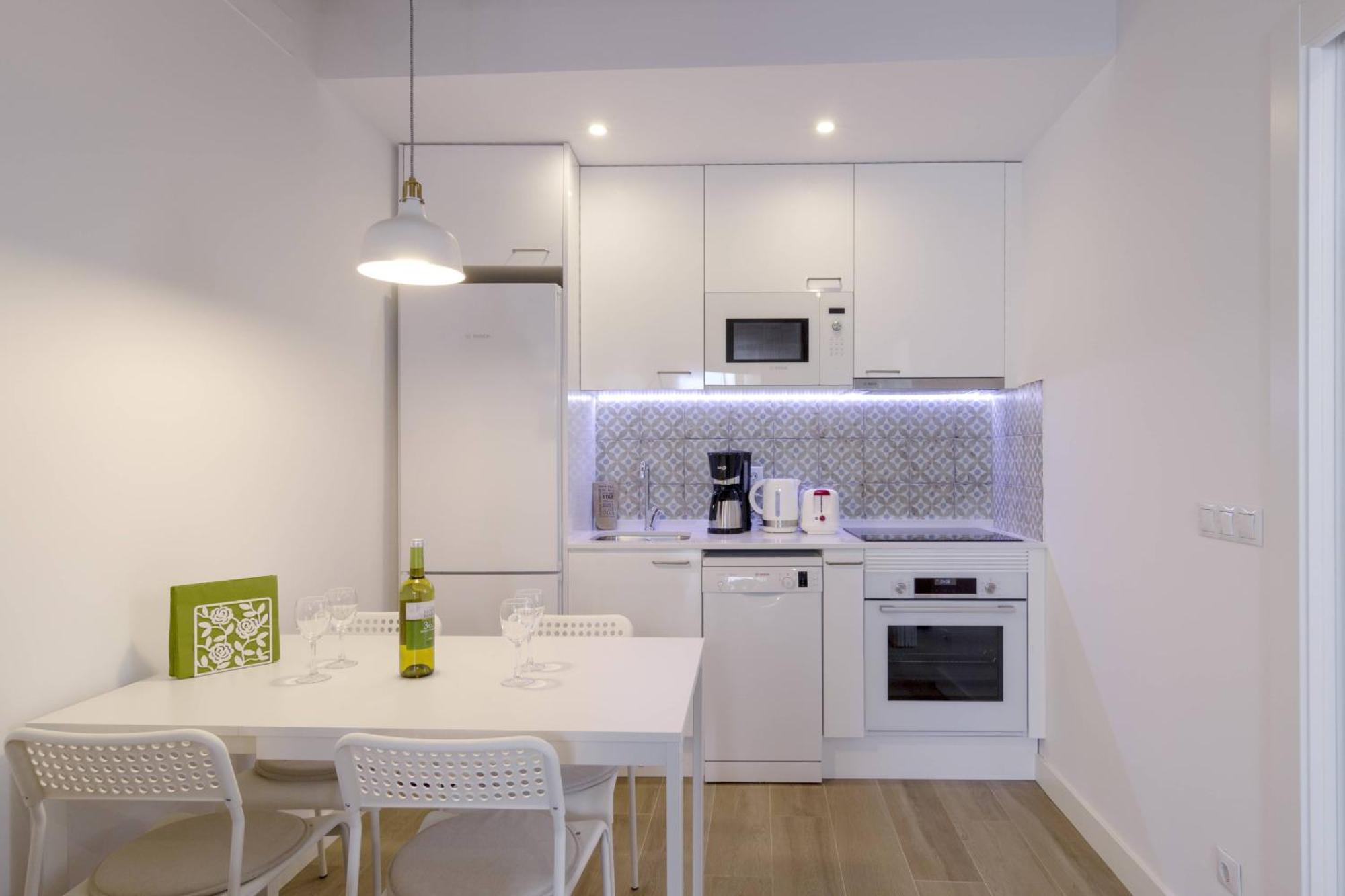Апартаменти Ola Living Camp Nou Л'Успіталет-да-Любрагат Екстер'єр фото